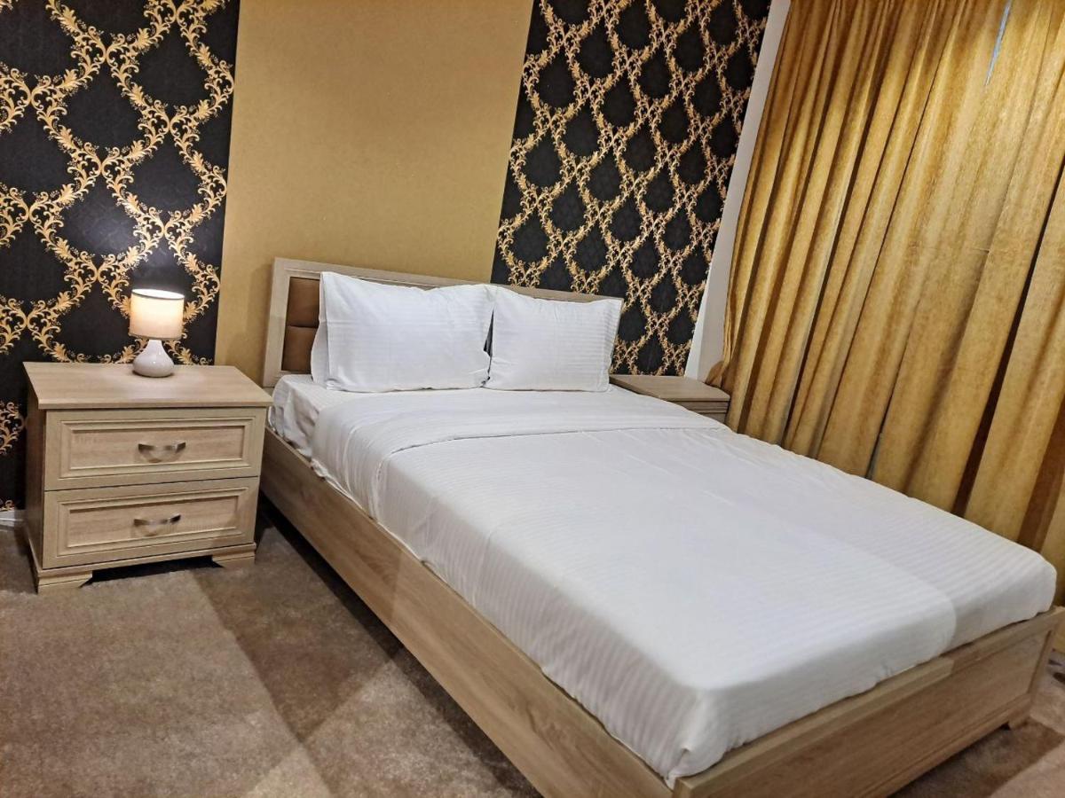 Golden Dahlia Fintas Aparthotel Kuwait City Exterior foto
