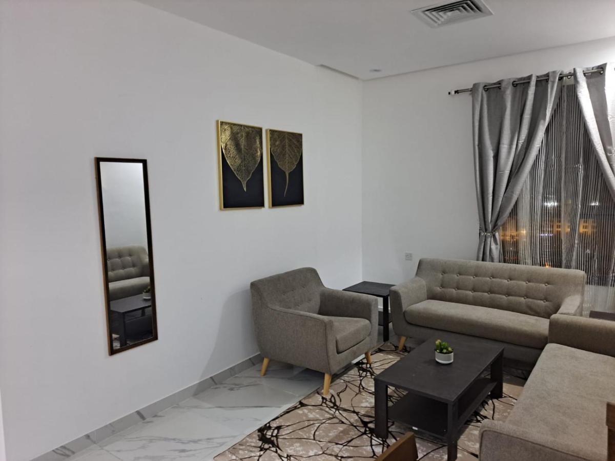 Golden Dahlia Fintas Aparthotel Kuwait City Exterior foto