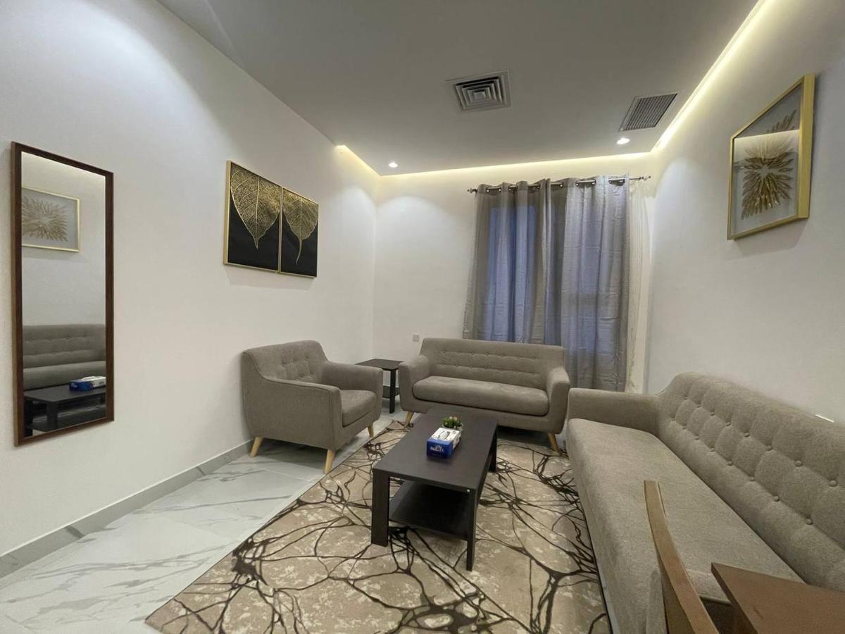 Golden Dahlia Fintas Aparthotel Kuwait City Exterior foto