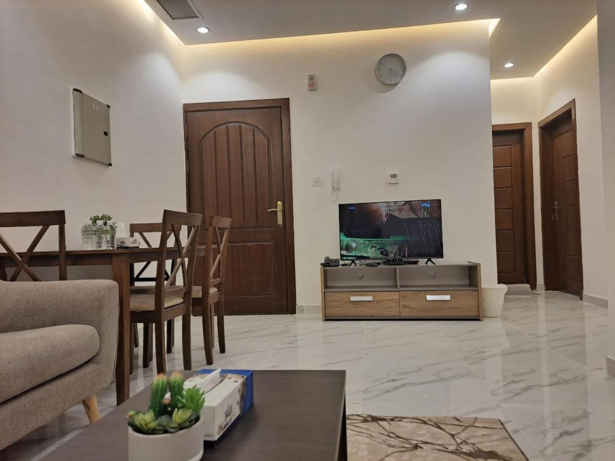 Golden Dahlia Fintas Aparthotel Kuwait City Exterior foto