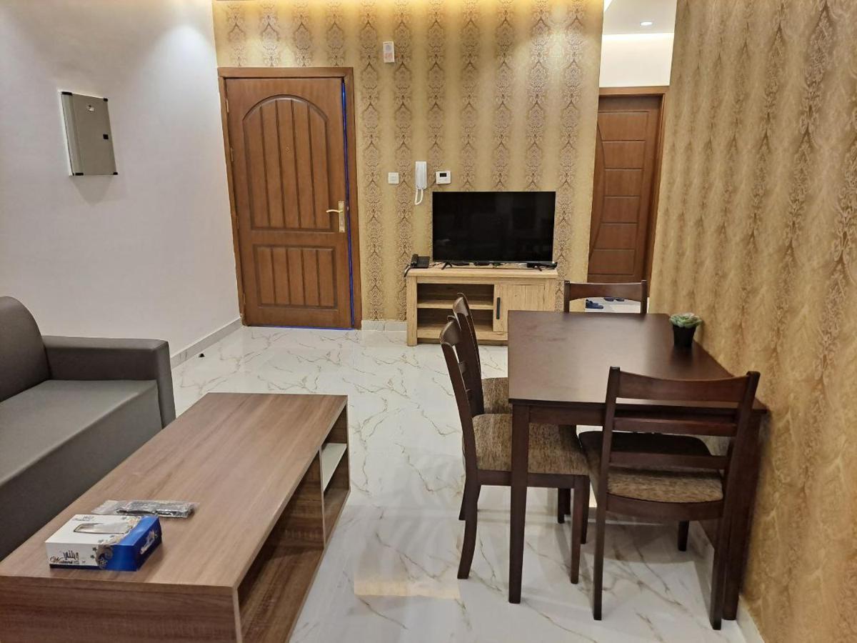 Golden Dahlia Fintas Aparthotel Kuwait City Exterior foto