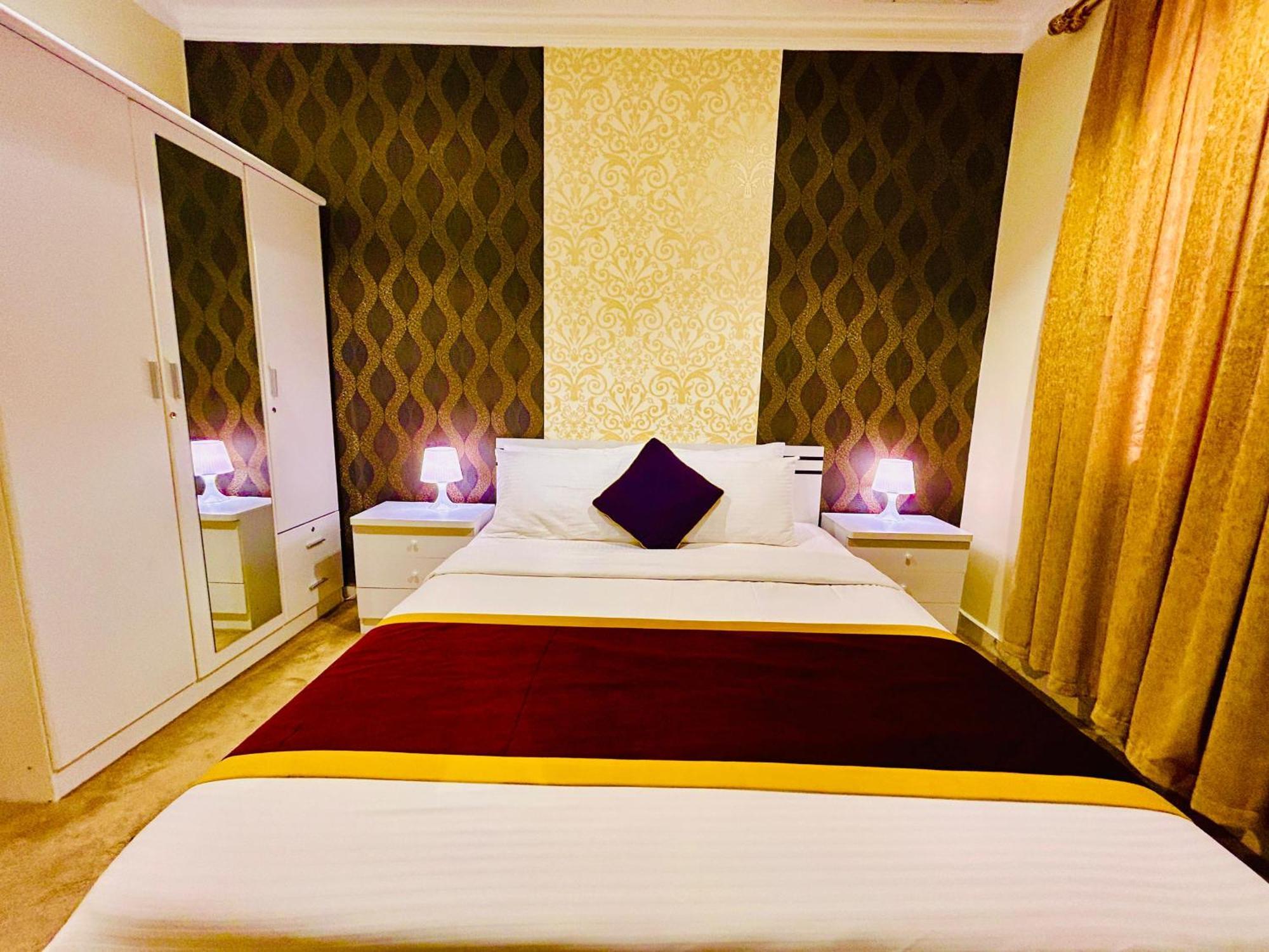 Golden Dahlia Fintas Aparthotel Kuwait City Exterior foto