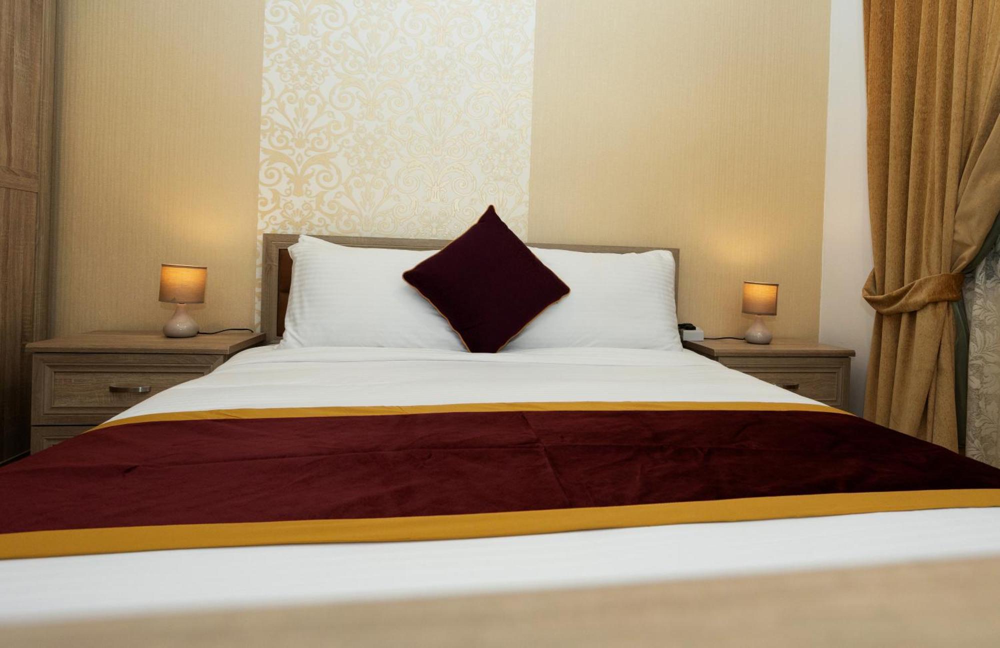 Golden Dahlia Fintas Aparthotel Kuwait City Exterior foto